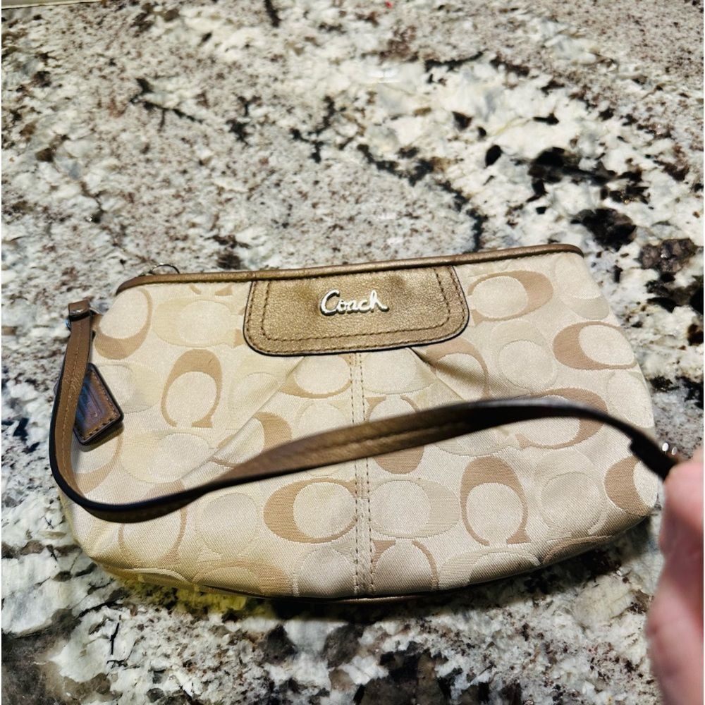 Coach Amanda Tan Wristlet Wallet